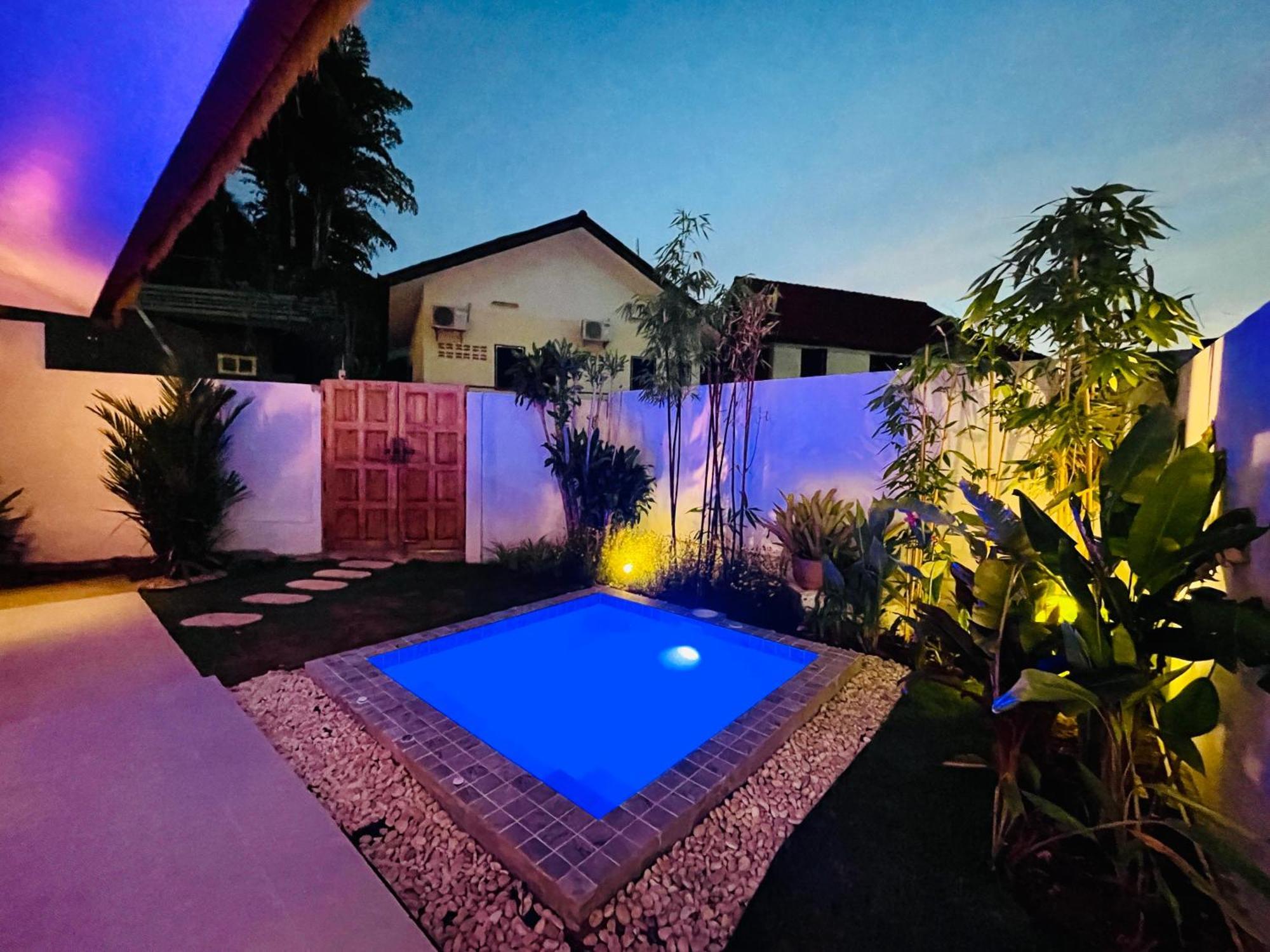 Baan Saint-Tropez Seaview Villas Kata Beach Exterior foto